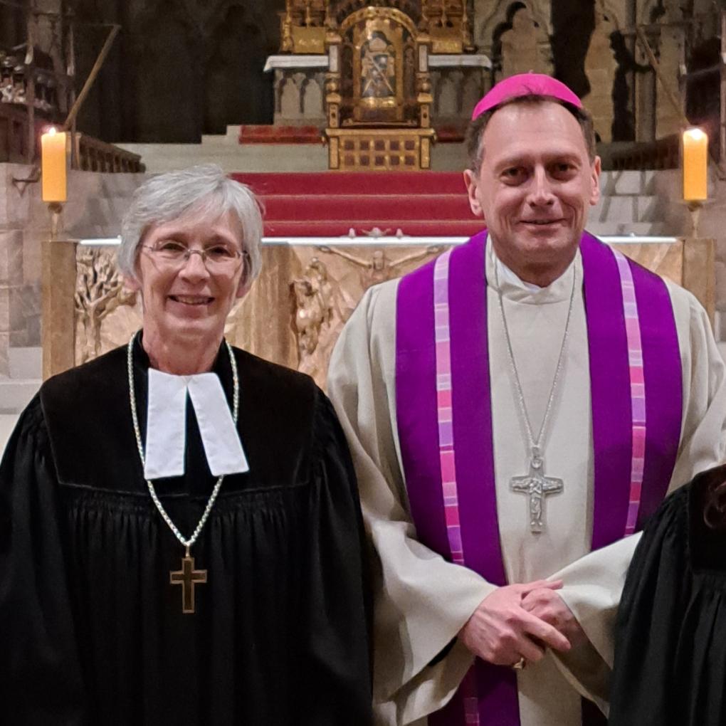 Regionalbischöfin Berhild Sachs und Erzbischof Herwig Gössl